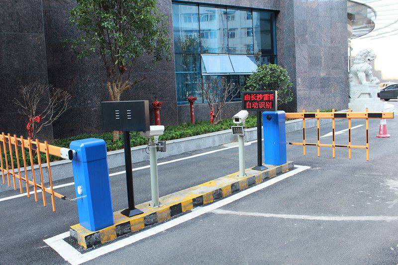 湖南省礦物寶石市場(chǎng)北門(mén)